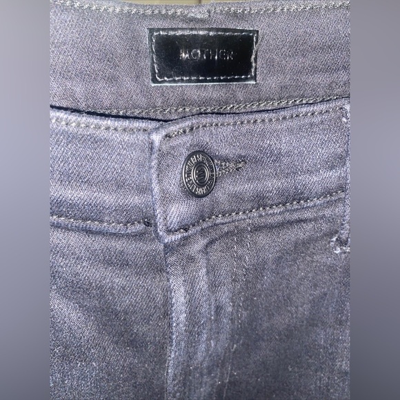 Mother Jeans Women’s Size 32 The Hustler Ankle Fray Black Denim Raw Hem - Picture 2 of 8